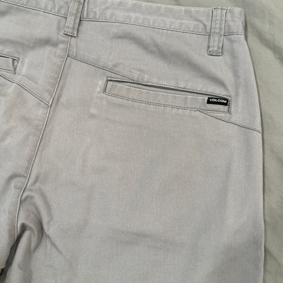 Volcom stretch shorts light gray - Picture 5 of 5
